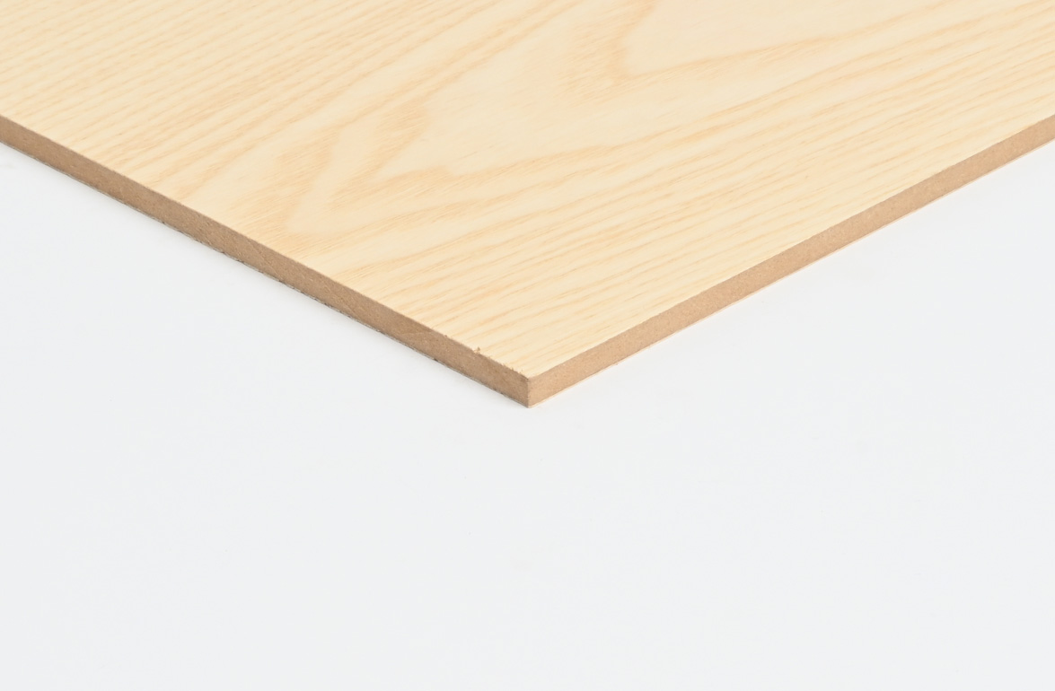 Fineret MDF Ask, m/hvid UV-Olie, 2 sider